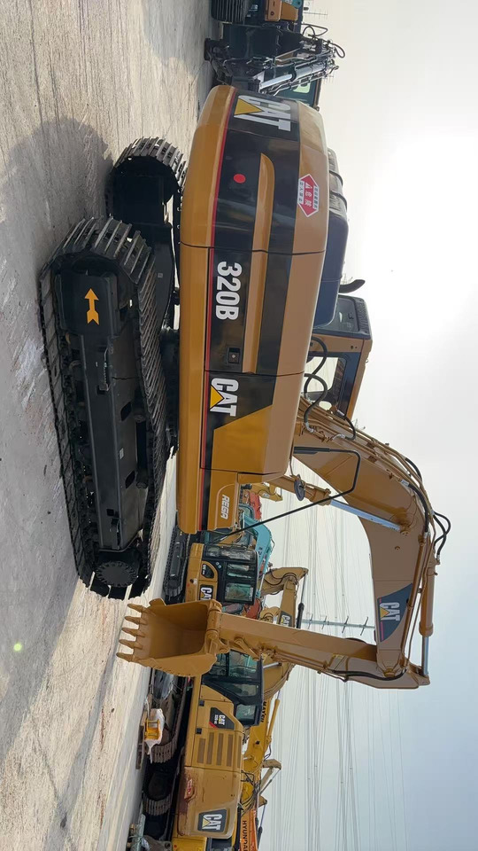 CATERPILLAR 320BL CAT 320 BL - Crawler excavator: picture 2 CATERPILLAR 320BL CAT 320 BL - Crawler excavator: picture 2