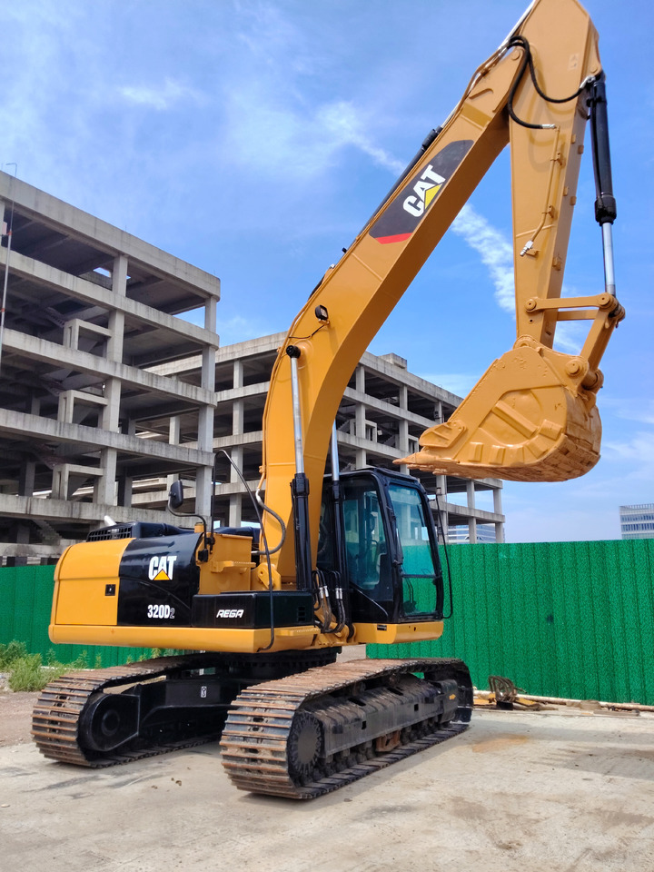 CATERPILLAR 320D2L CAT 320D 2 L WITH C7.1 ENGINE - Crawler excavator: picture 4 CATERPILLAR 320D2L CAT 320D 2 L WITH C7.1 ENGINE - Crawler excavator: picture 4