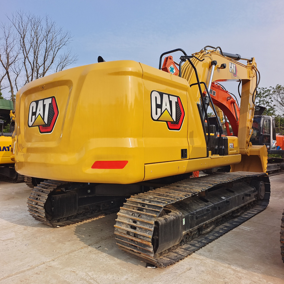 CATERPILLAR 323 - Crawler excavator: picture 4 CATERPILLAR 323 - Crawler excavator: picture 4