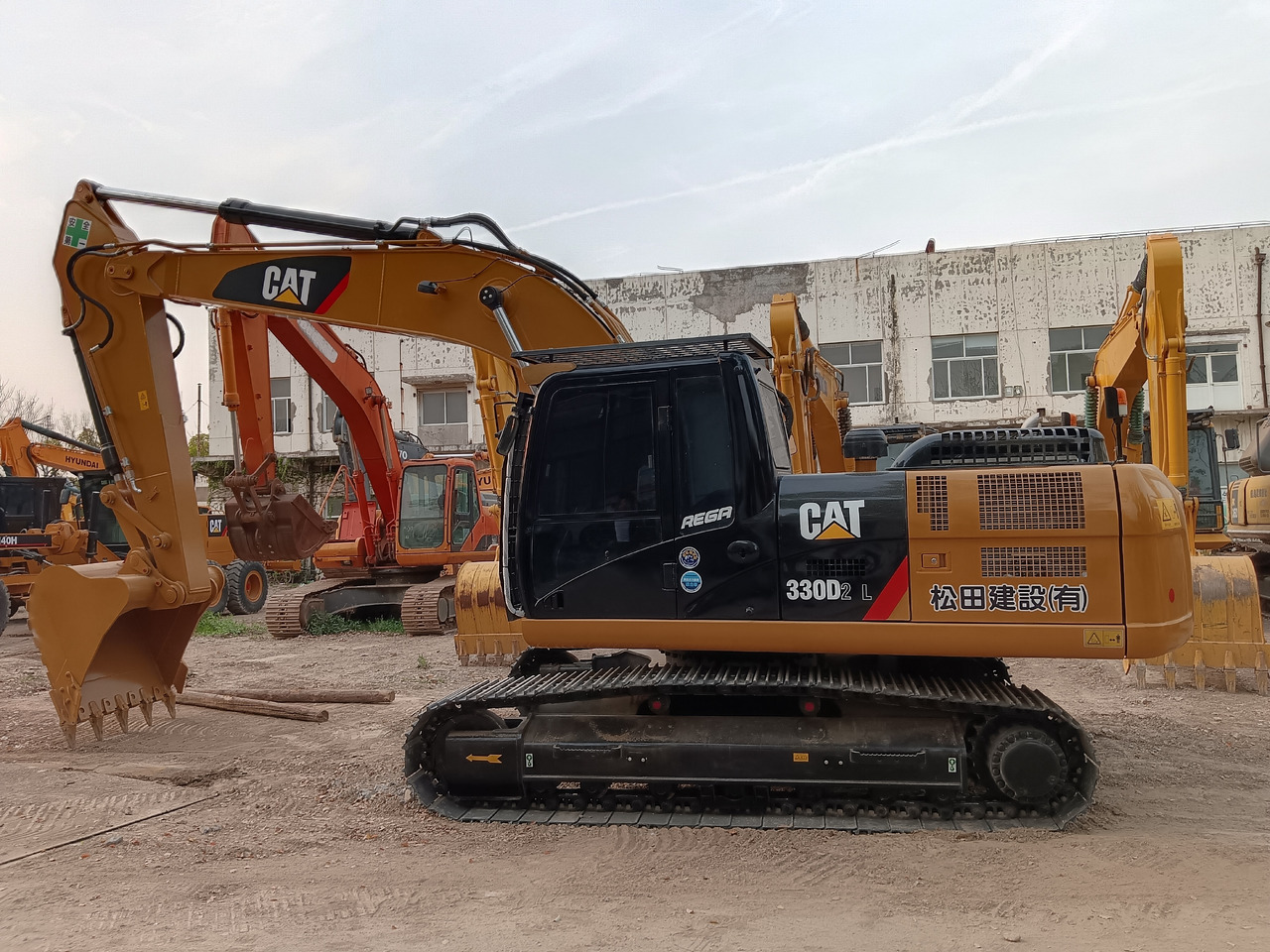 Crawler excavator CATERPILLAR 330D2 L CAT 330D2L: picture 13