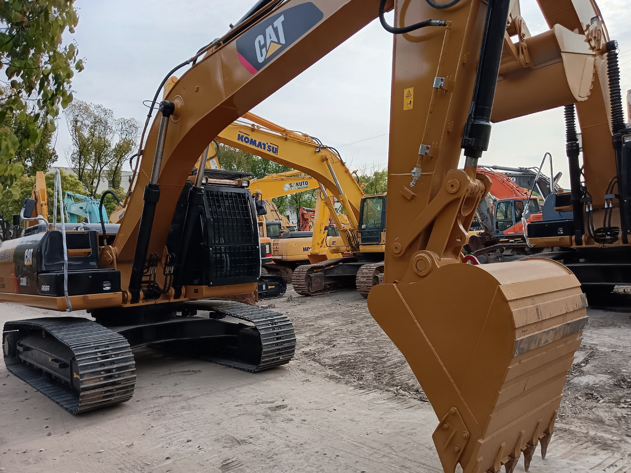 Crawler excavator CATERPILLAR 330D2 L CAT 330D2L: picture 9