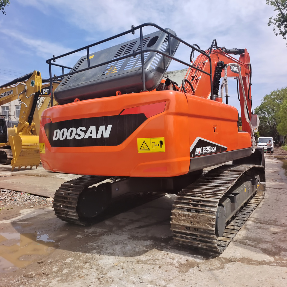 DOOSAN DX225 LCA - Crawler excavator: picture 3 DOOSAN DX225 LCA - Crawler excavator: picture 3