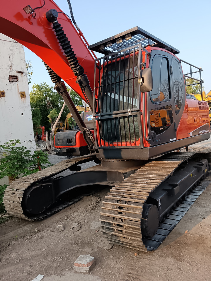 DOOSAN DX225LC-9C DX225LCA - Crawler excavator: picture 4 DOOSAN DX225LC-9C DX225LCA - Crawler excavator: picture 4
