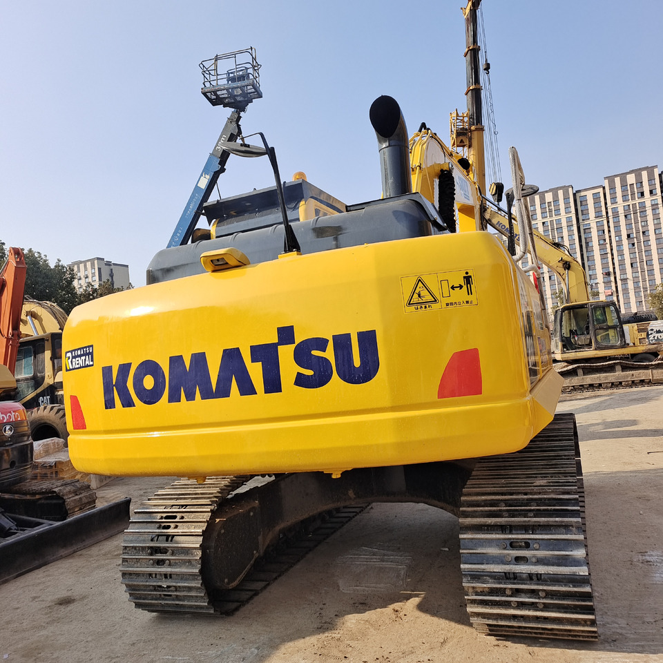 KOMATSU PC200-8 - Crawler excavator: picture 2 KOMATSU PC200-8 - Crawler excavator: picture 2