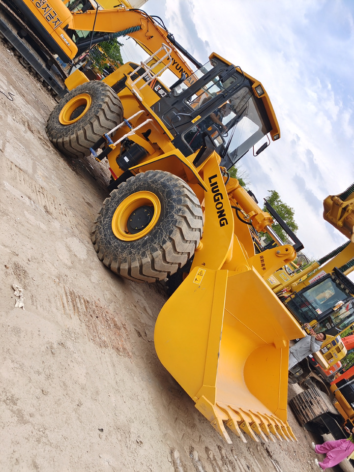 LIUGONG CLG 856 856H - Wheel loader: picture 2 LIUGONG CLG 856 856H - Wheel loader: picture 2