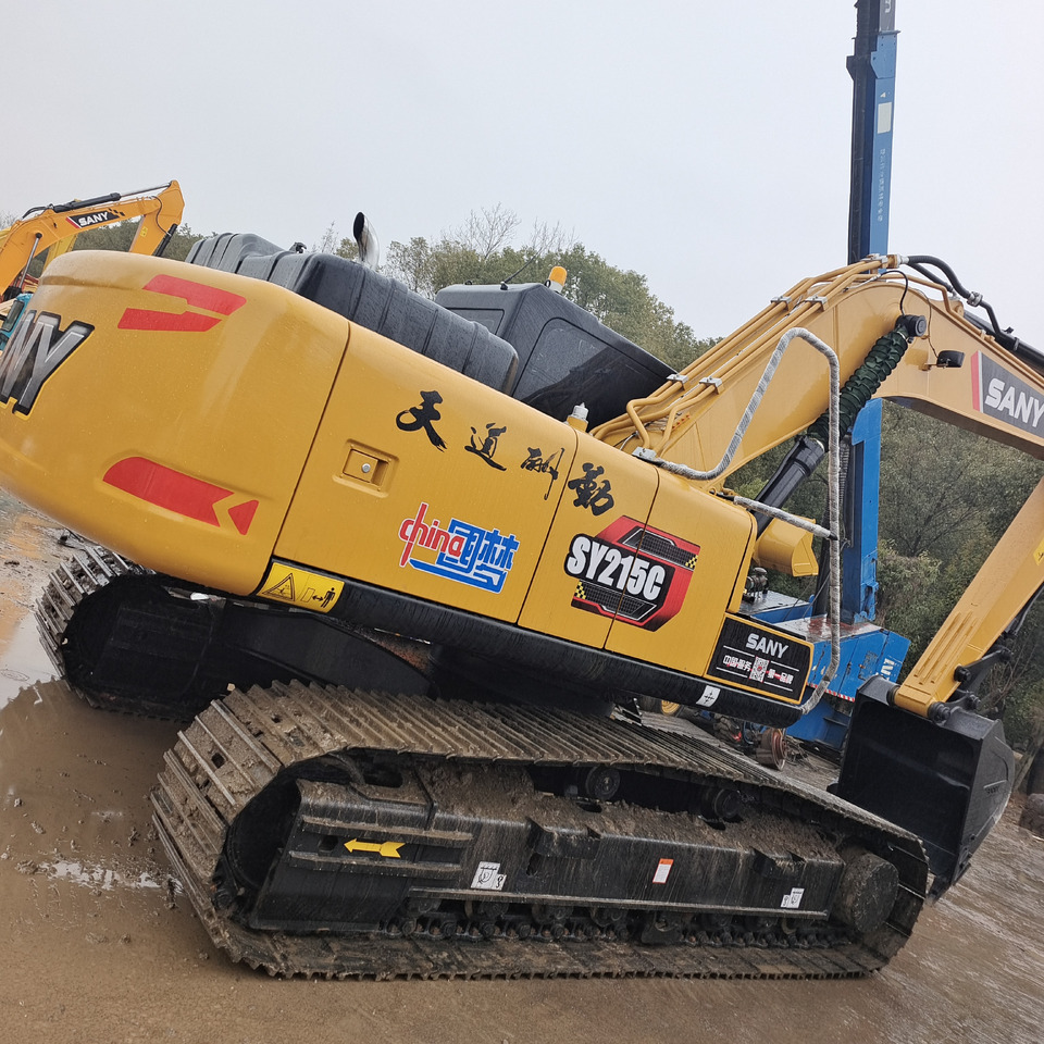 SANY SY215C - 9 - Crawler excavator: picture 1 SANY SY215C - 9 - Crawler excavator: picture 1