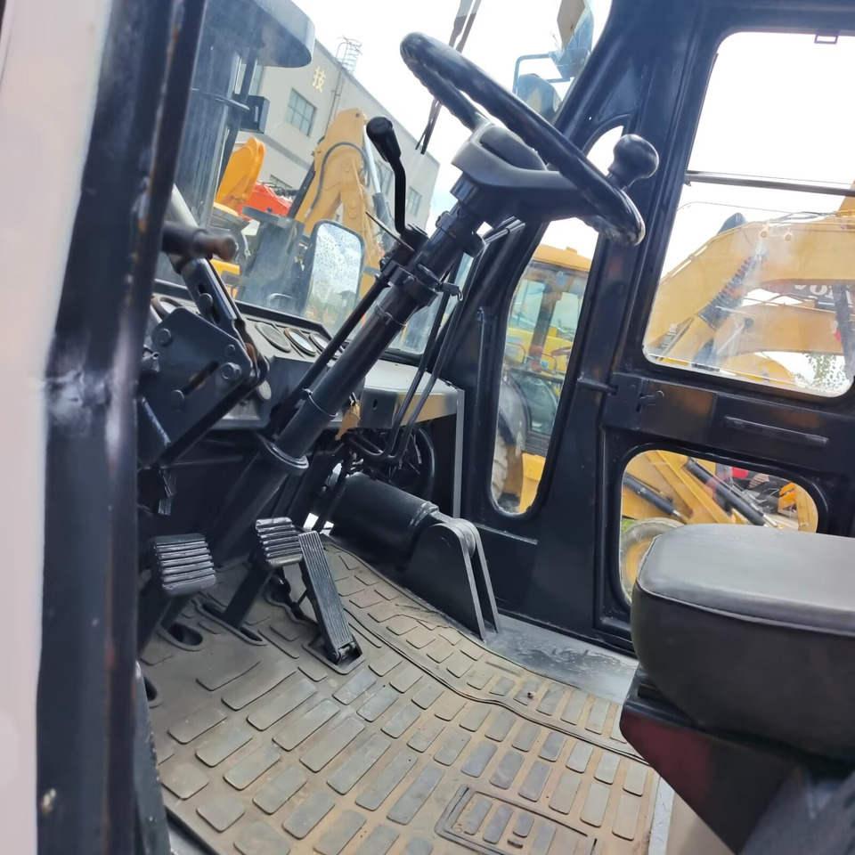 TCM FD100 10 TON - Diesel forklift: picture 5 TCM FD100 10 TON - Diesel forklift: picture 5