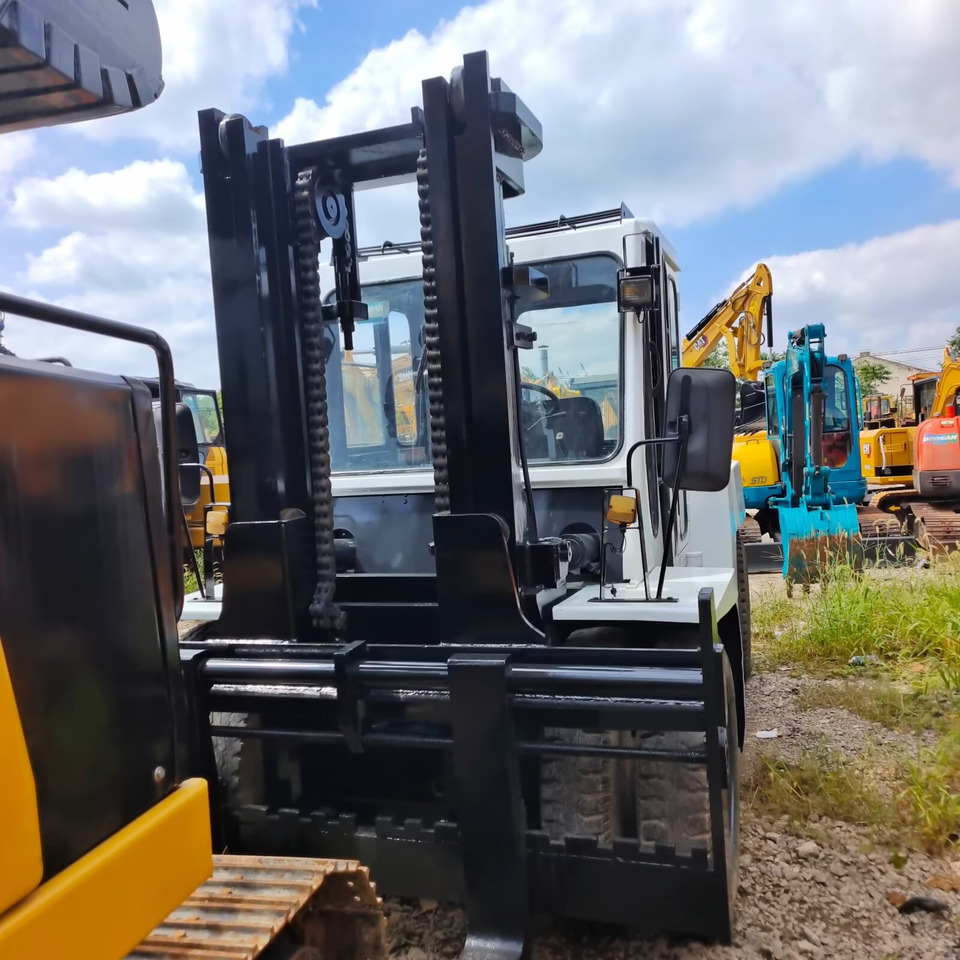 TCM FD100 - Forklift: picture 3 TCM FD100 - Forklift: picture 3