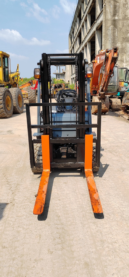 TOYOTA FD 35 - Forklift: picture 2 TOYOTA FD 35 - Forklift: picture 2