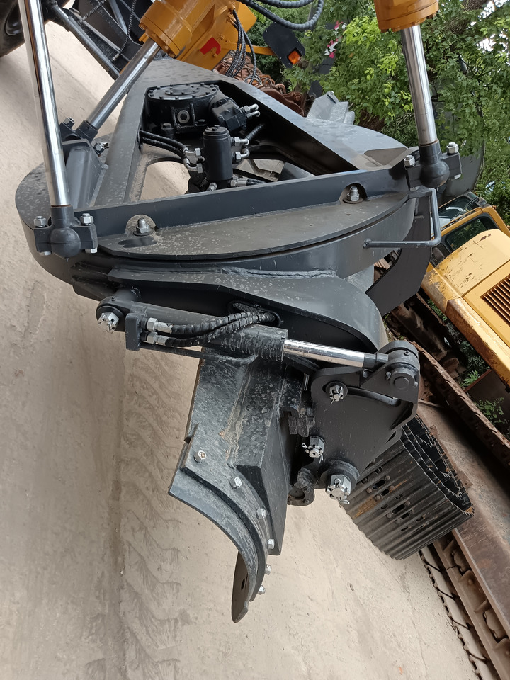 XCMG GR 2153 - Grader: picture 4 XCMG GR 2153 - Grader: picture 4