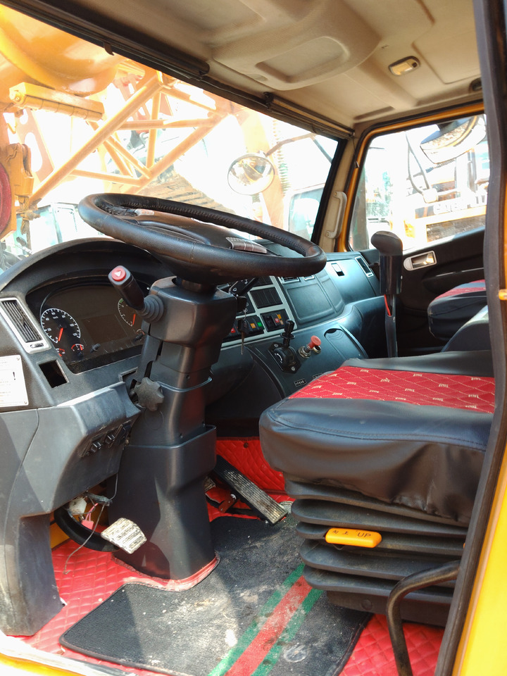 XCMG XCT50K 50 TON - Mobile crane: picture 3 XCMG XCT50K 50 TON - Mobile crane: picture 3