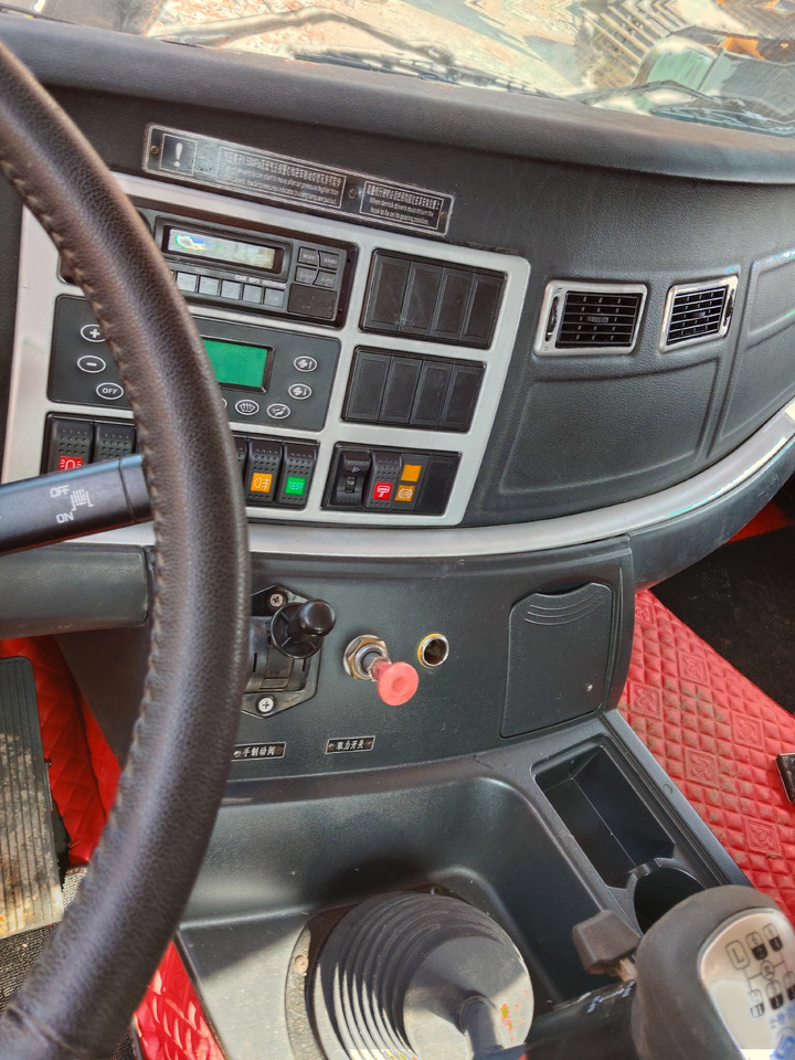 XCMG XCT50K 50 TON - Mobile crane: picture 4 XCMG XCT50K 50 TON - Mobile crane: picture 4