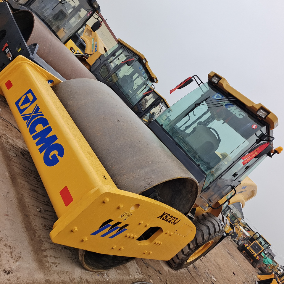 Compactor XCMG XS223J: picture 10