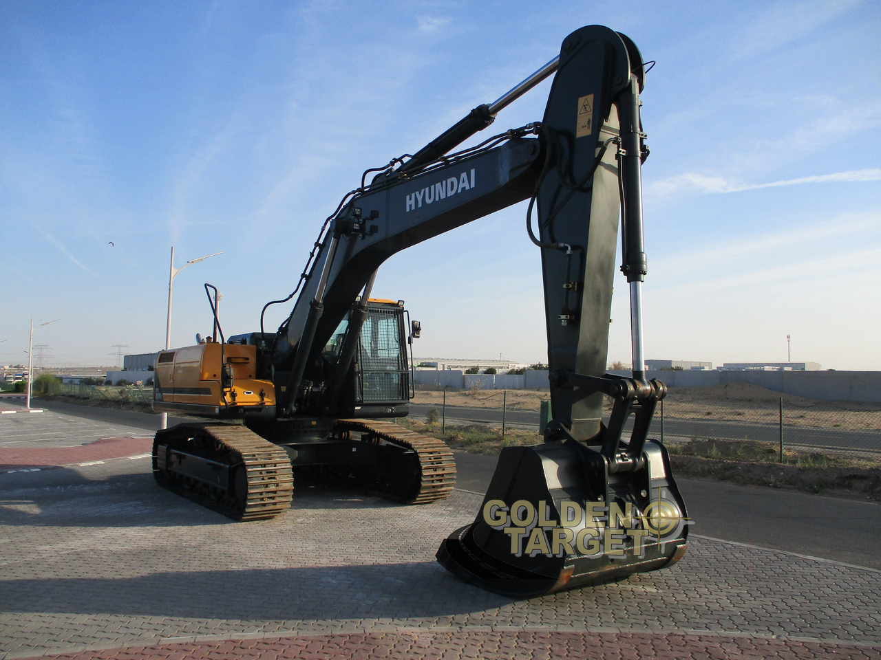 HYUNDAI HX360L Hydraulic Excavator - Excavator: picture 2 HYUNDAI HX360L Hydraulic Excavator - Excavator: picture 2