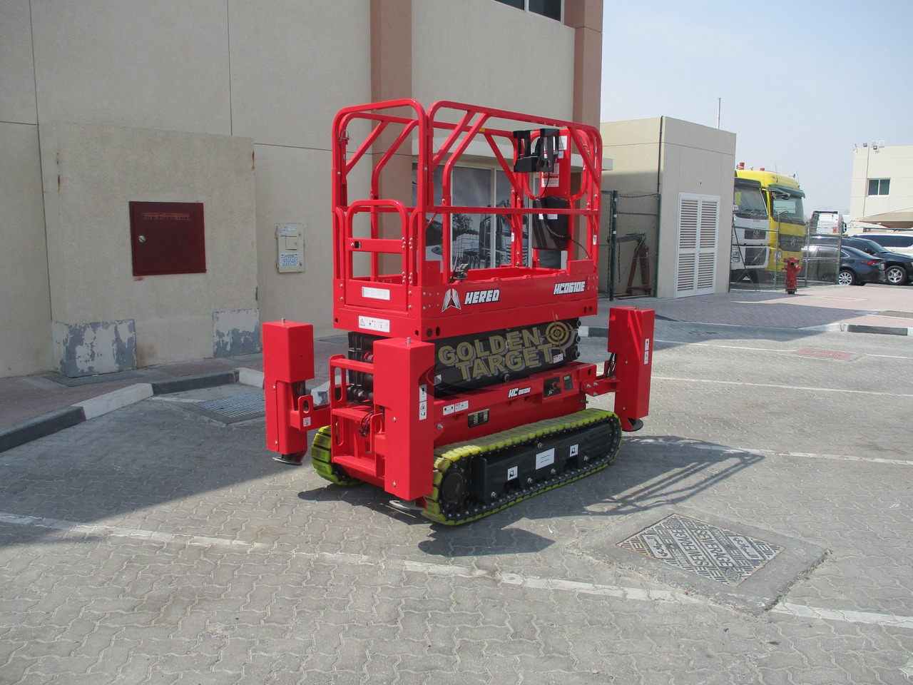 Hered HC0610E Electric Crawler Scissor Lift - Scissor lift: picture 3 Hered HC0610E Electric Crawler Scissor Lift - Scissor lift: picture 3
