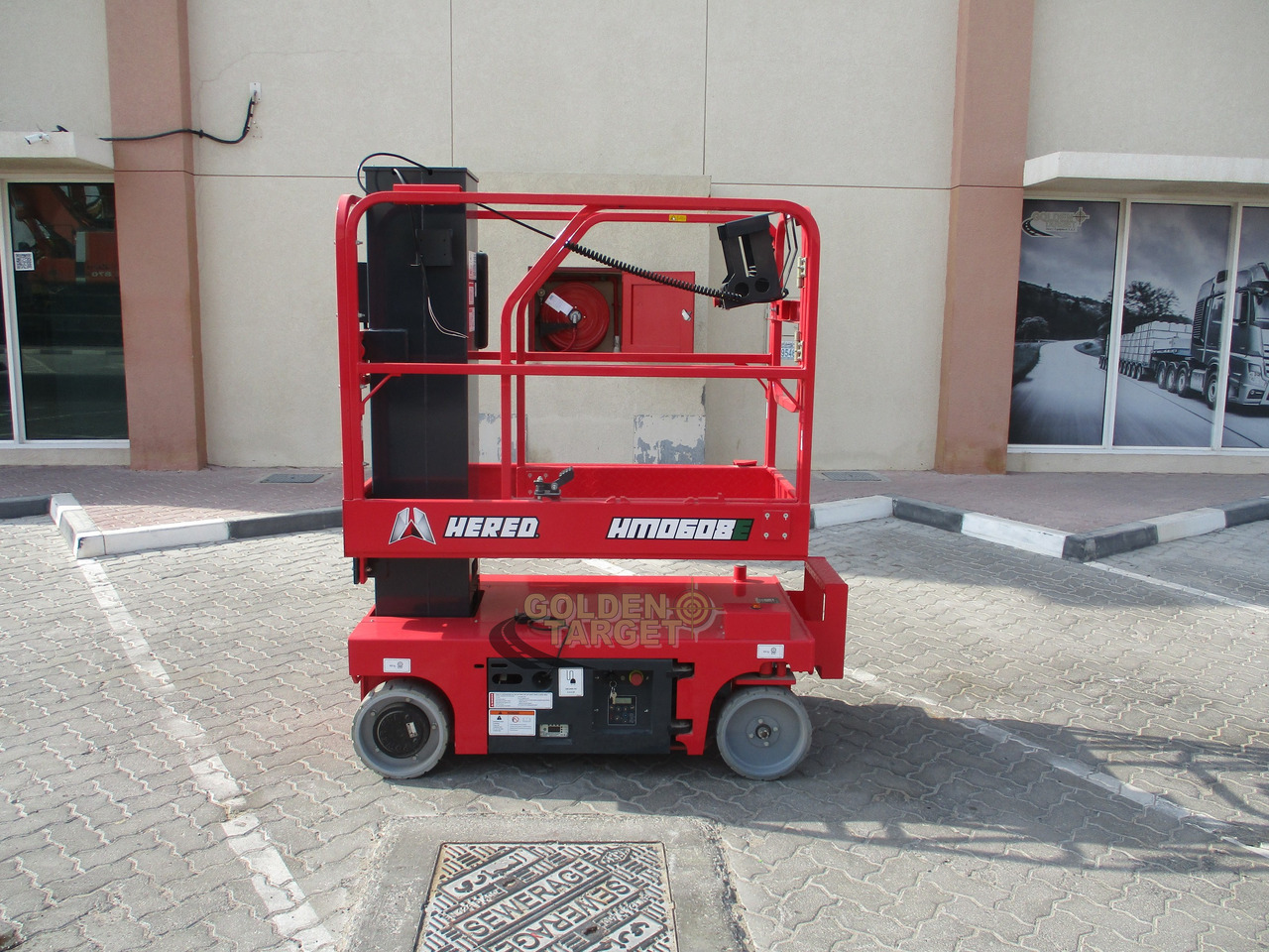 Hered HM0608E Vertical Mast Lift - Scissor lift: picture 5 Hered HM0608E Vertical Mast Lift - Scissor lift: picture 5
