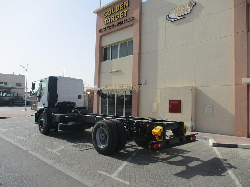 Iveco EUROCARGO 180E28 - Chassis semi-trailer: picture 4 Iveco EUROCARGO 180E28 - Chassis semi-trailer: picture 4