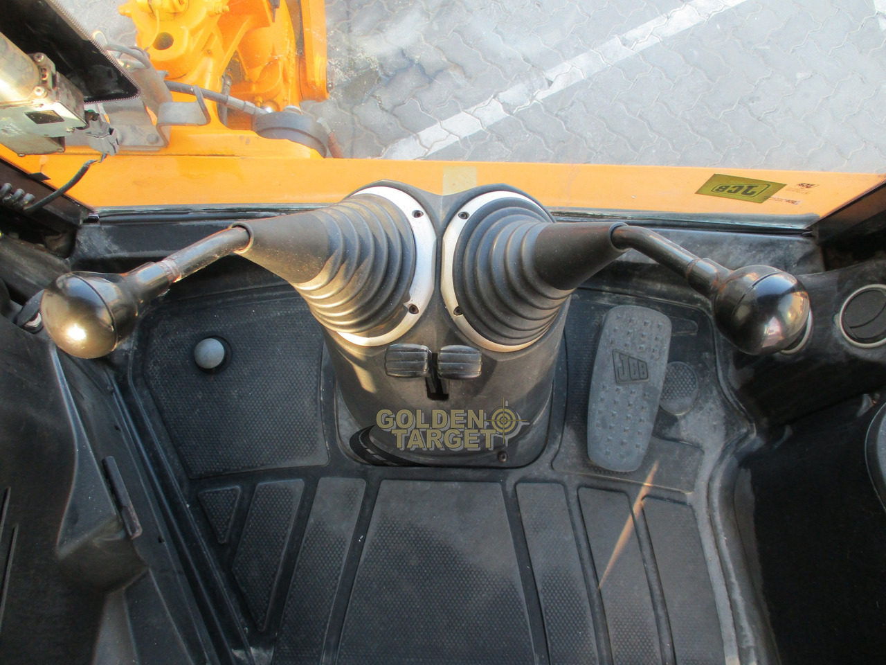 Backhoe loader JCB 3CX: picture 18
