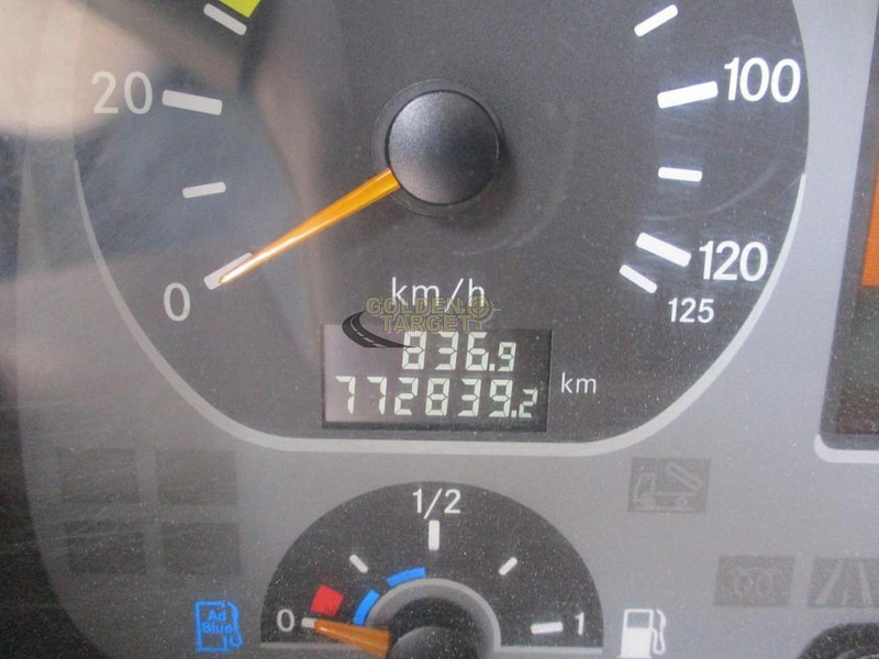 Mobile crane Mercedes-Benz Actros 2644: picture 11