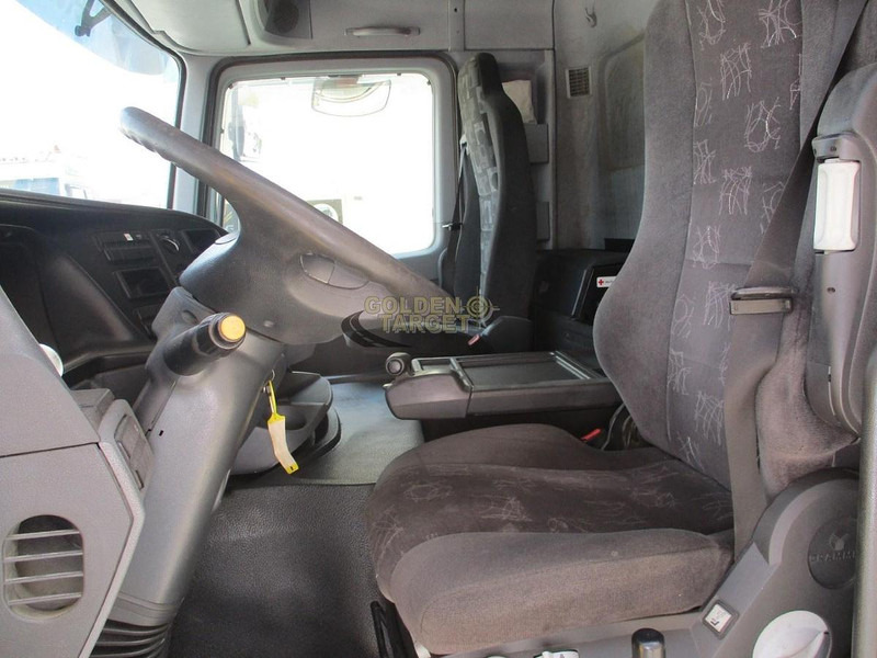 Mobile crane Mercedes-Benz Actros 2644: picture 13