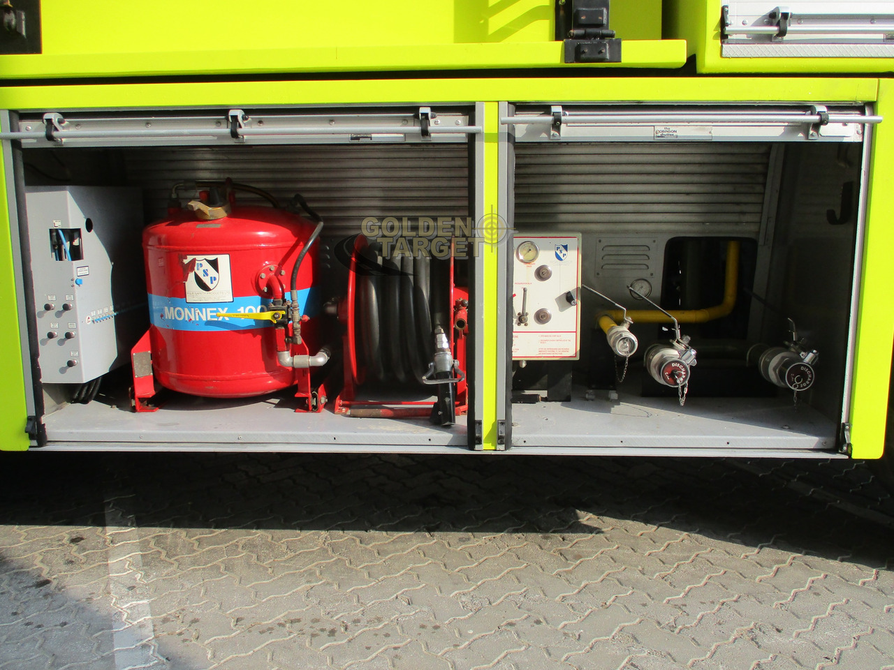 Fire truck Reynolds Boughton Barracuda: picture 12