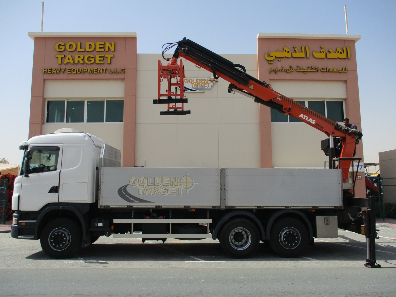 Crane truck SCANIA G480 6x2 with ATLAS 210.2 Block Crane: picture 7