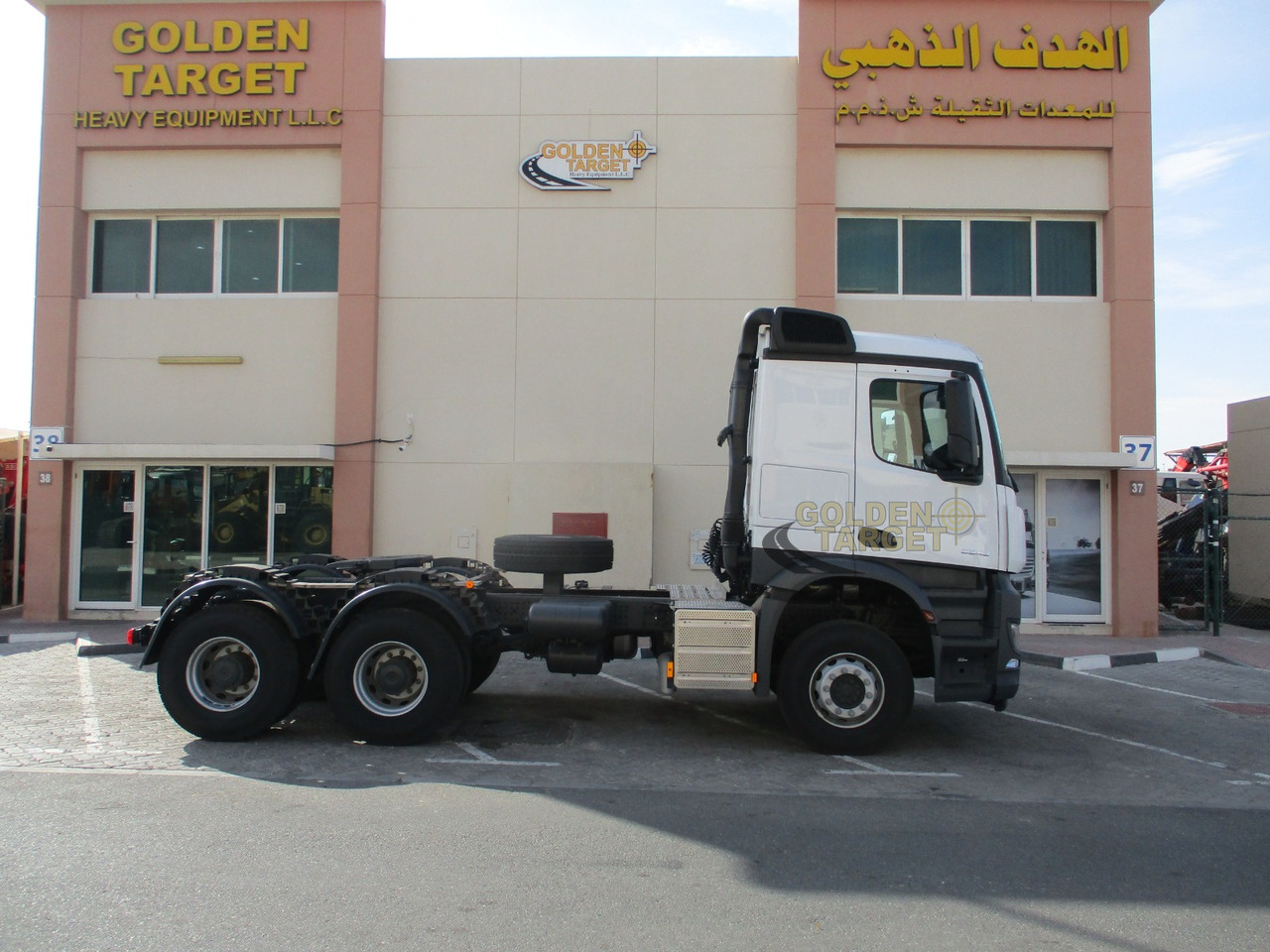 Mercedes-Benz Actros 3342 6x4 Right Hand Head Truck - Tractor unit: picture 5 Mercedes-Benz Actros 3342 6x4 Right Hand Head Truck - Tractor unit: picture 5