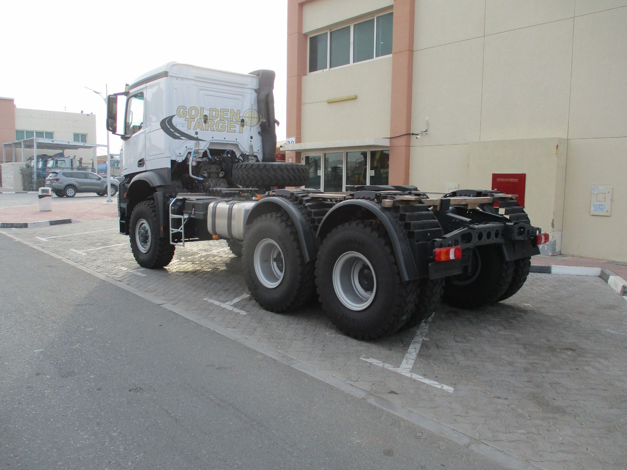 Mercedes-Benz Arocs 3342 6x6 Head Truck - Tractor unit: picture 4 Mercedes-Benz Arocs 3342 6x6 Head Truck - Tractor unit: picture 4