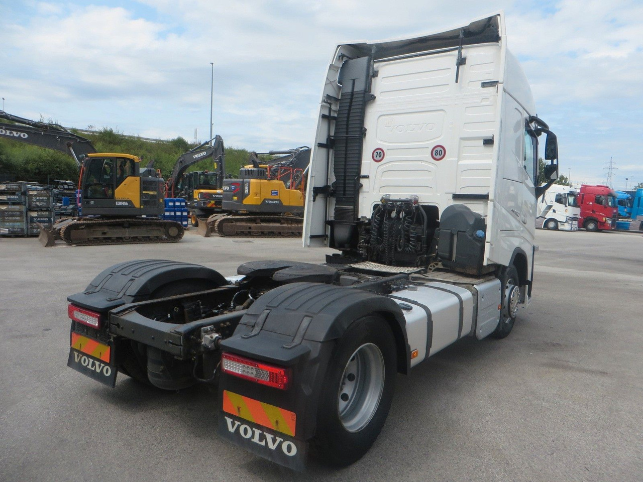 Volvo FH500 4x2Tractor - Tractor unit: picture 3 Volvo FH500 4x2Tractor - Tractor unit: picture 3