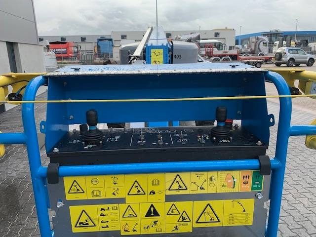 Telescopic boom Genie S 65 XC: picture 8