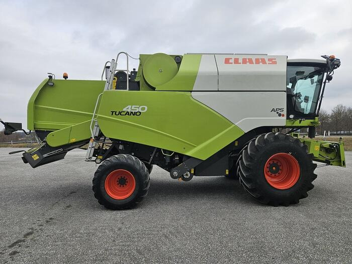 Claas Tucano 450 - Combine harvester: picture 4 Claas Tucano 450 - Combine harvester: picture 4