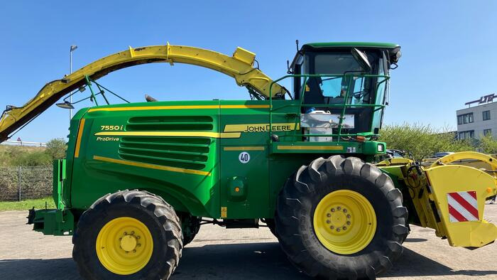 John Deere 7550 - Forage harvester: picture 5 John Deere 7550 - Forage harvester: picture 5