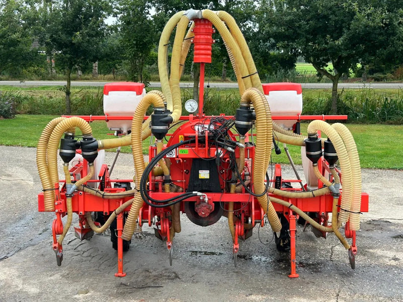 Gaspardo Gaspardo SP540 Maiszaaimachine 4 rijer Zaaimachine - Sowing equipment: picture 2 Gaspardo Gaspardo SP540 Maiszaaimachine 4 rijer Zaaimachine - Sowing equipment: picture 2