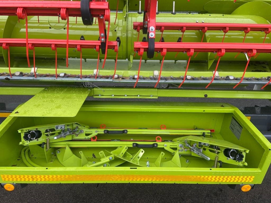 Claas VARIO 1230 - Harvester attachment: picture 4 Claas VARIO 1230 - Harvester attachment: picture 4