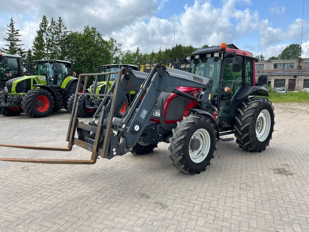 Valtra A 93 - Farm tractor: picture 4 Valtra A 93 - Farm tractor: picture 4