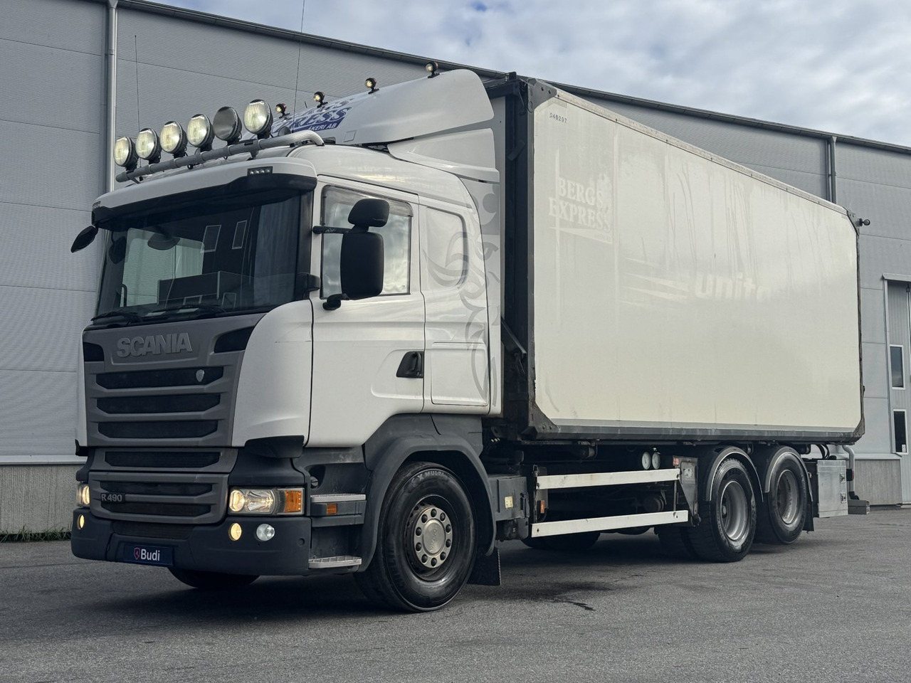 Flisbilsekipage Scania R490 LB 6X2 MNB -2015 | Reparationsobjekt - Box truck: picture 1 Flisbilsekipage Scania R490 LB 6X2 MNB -2015 | Reparationsobjekt - Box truck: picture 1