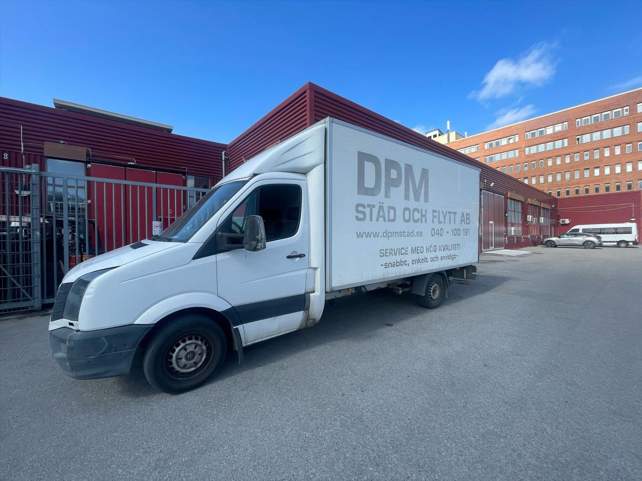 Lätt lastbil Volkswagen Crafter Chassi 35 2.0 TDI -2011 | Bakgavellyft | Manuell - Box van: picture 1 Lätt lastbil Volkswagen Crafter Chassi 35 2.0 TDI -2011 | Bakgavellyft | Manuell - Box van: picture 1