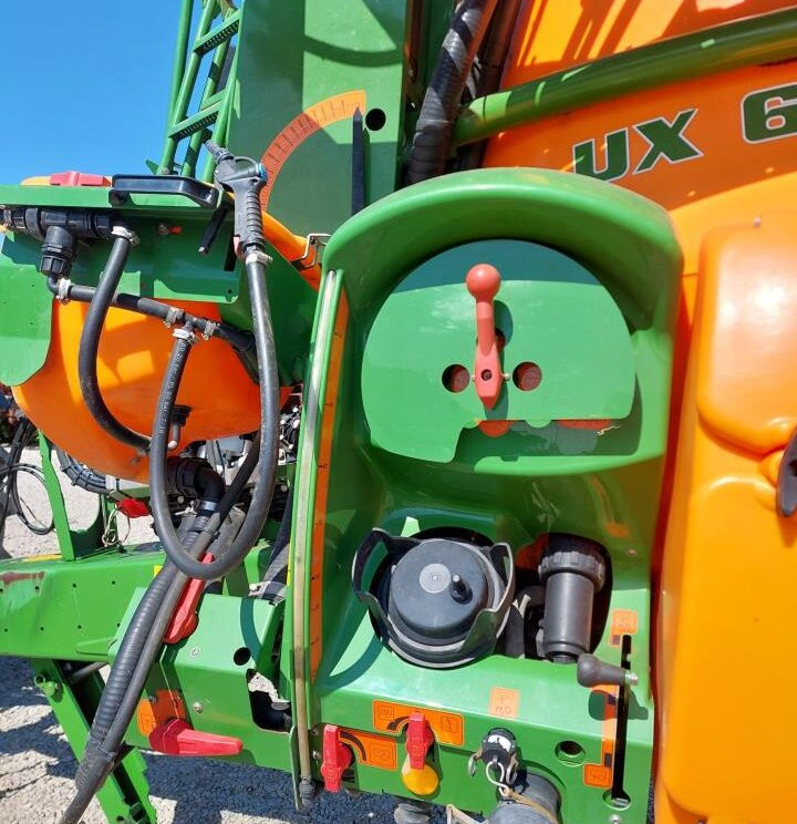 Trailed sprayer Amazone UX 6200 SUPER - 36-30-24m: picture 6