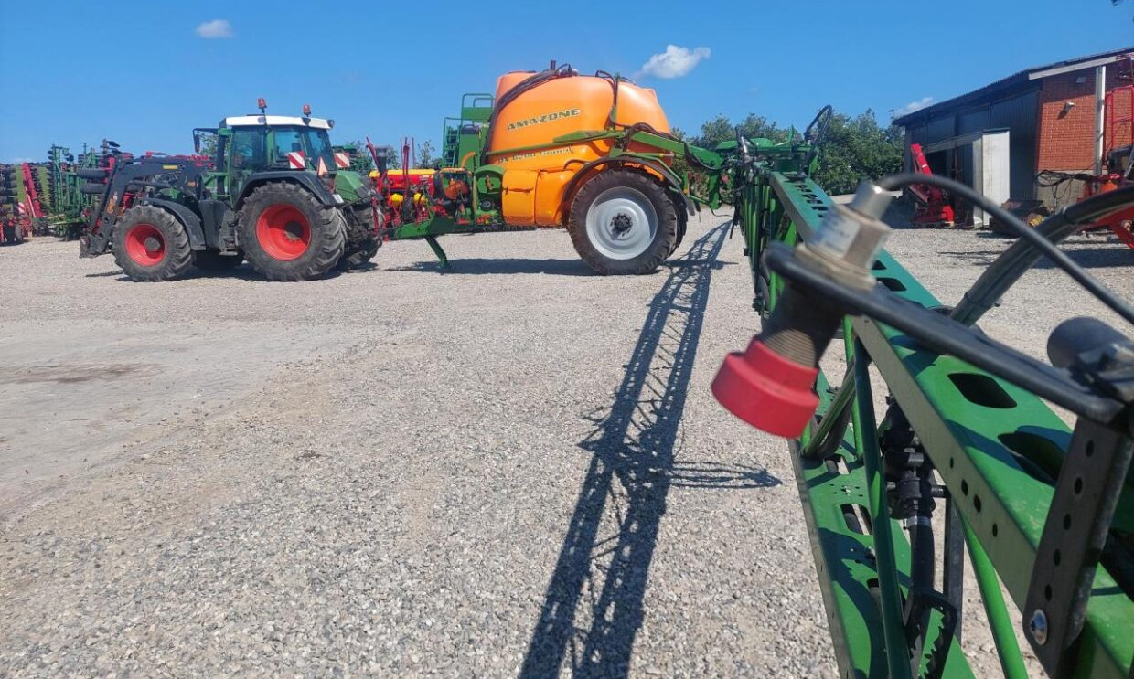Trailed sprayer Amazone UX 6200 SUPER - 36-30-24m: picture 11