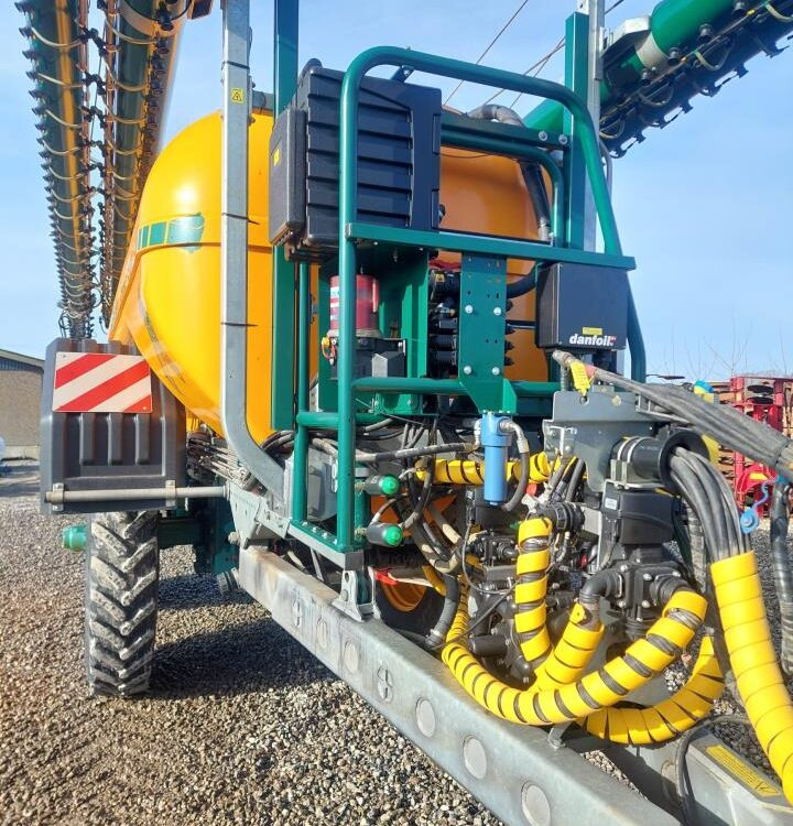 Danfoil AirHammer 10.000 L -36m - Trailed sprayer: picture 5 Danfoil AirHammer 10.000 L -36m - Trailed sprayer: picture 5