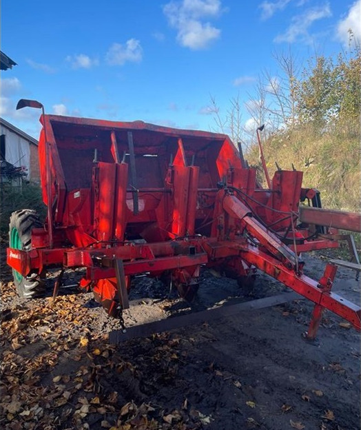 Underhaug UN-3200 - Potato planter: picture 2 Underhaug UN-3200 - Potato planter: picture 2