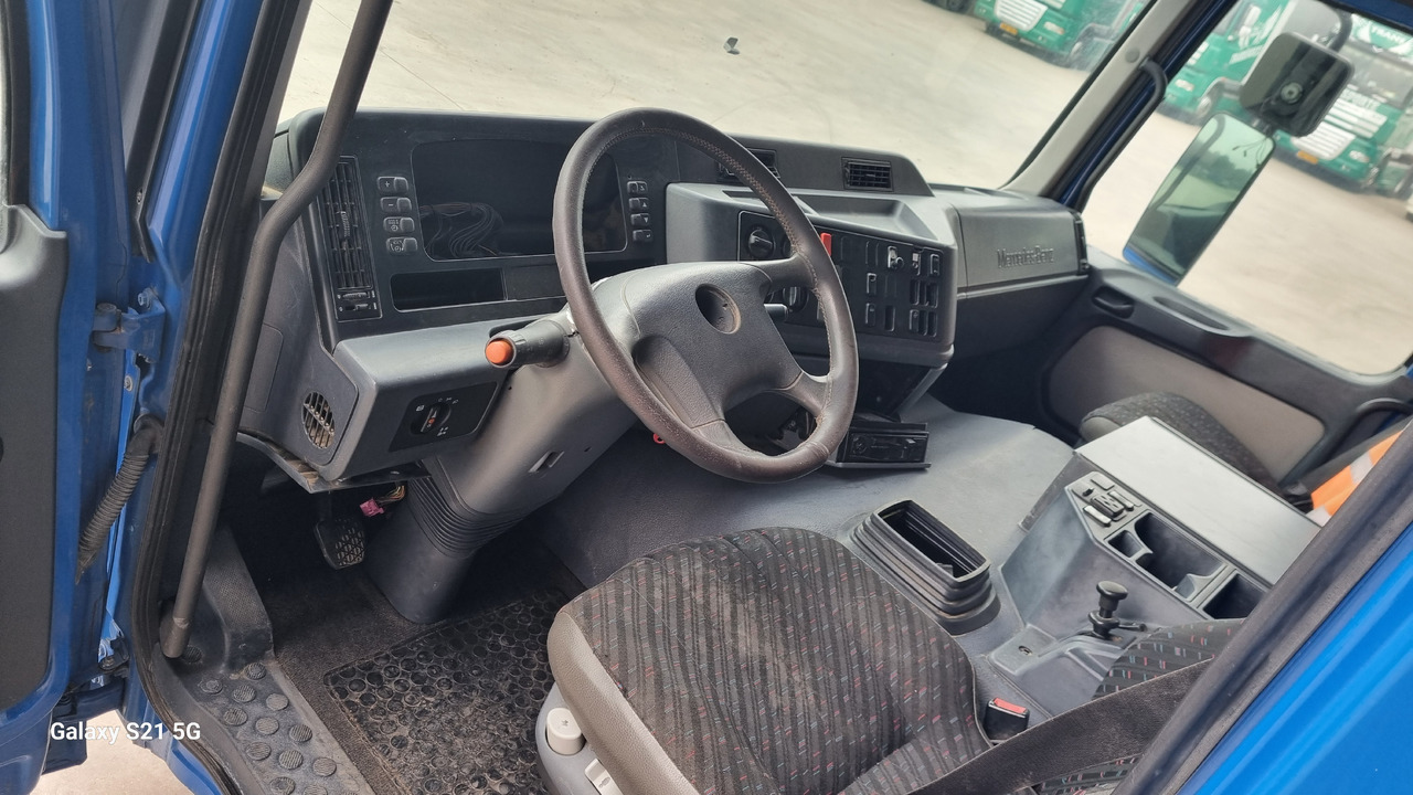 MERCEDES ACTROS MP1 - Cab: picture 4 MERCEDES ACTROS MP1 - Cab: picture 4