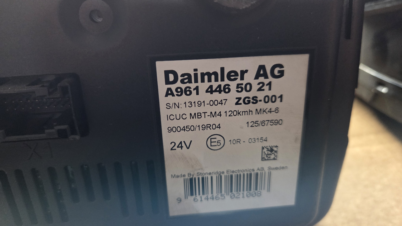 MERCEDES-BENZ INSTRUMENT PANEL ACTROS -ATEGO - Dashboard for Truck: picture 3 MERCEDES-BENZ INSTRUMENT PANEL ACTROS -ATEGO - Dashboard for Truck: picture 3