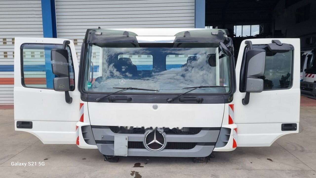 Cab for Truck Mercedes-Benz CAB MERCEDES ACTROS MP 3 MEDIUM   Mercedes-Benz ACTROS MP3: picture 11