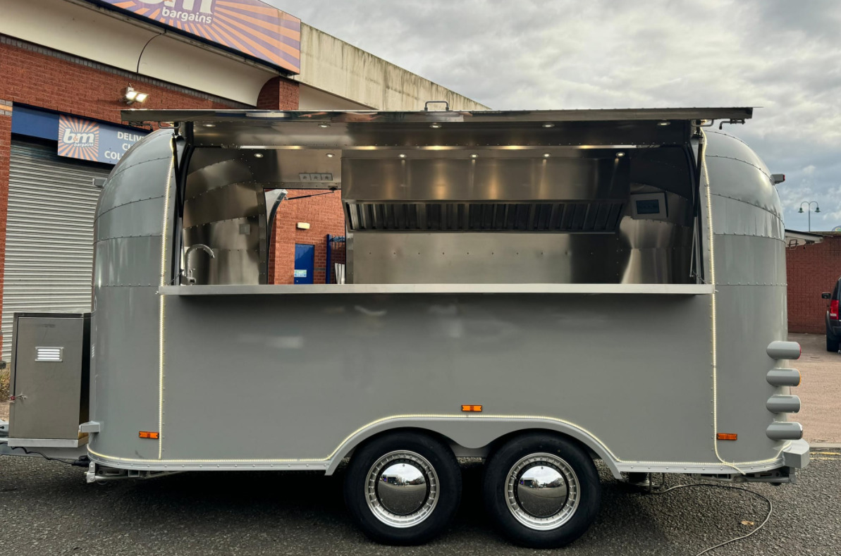 Remorque Food Truck Burger Food Truck,Coffee Food Trailers,Catering Trailer - Vending trailer: picture 2 Remorque Food Truck Burger Food Truck,Coffee Food Trailers,Catering Trailer - Vending trailer: picture 2