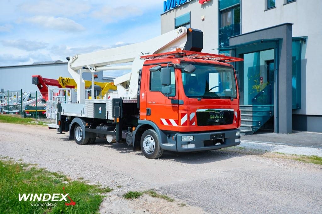 Ruthmann T 300 - Truck mounted aerial platform: picture 1 Ruthmann T 300 - Truck mounted aerial platform: picture 1