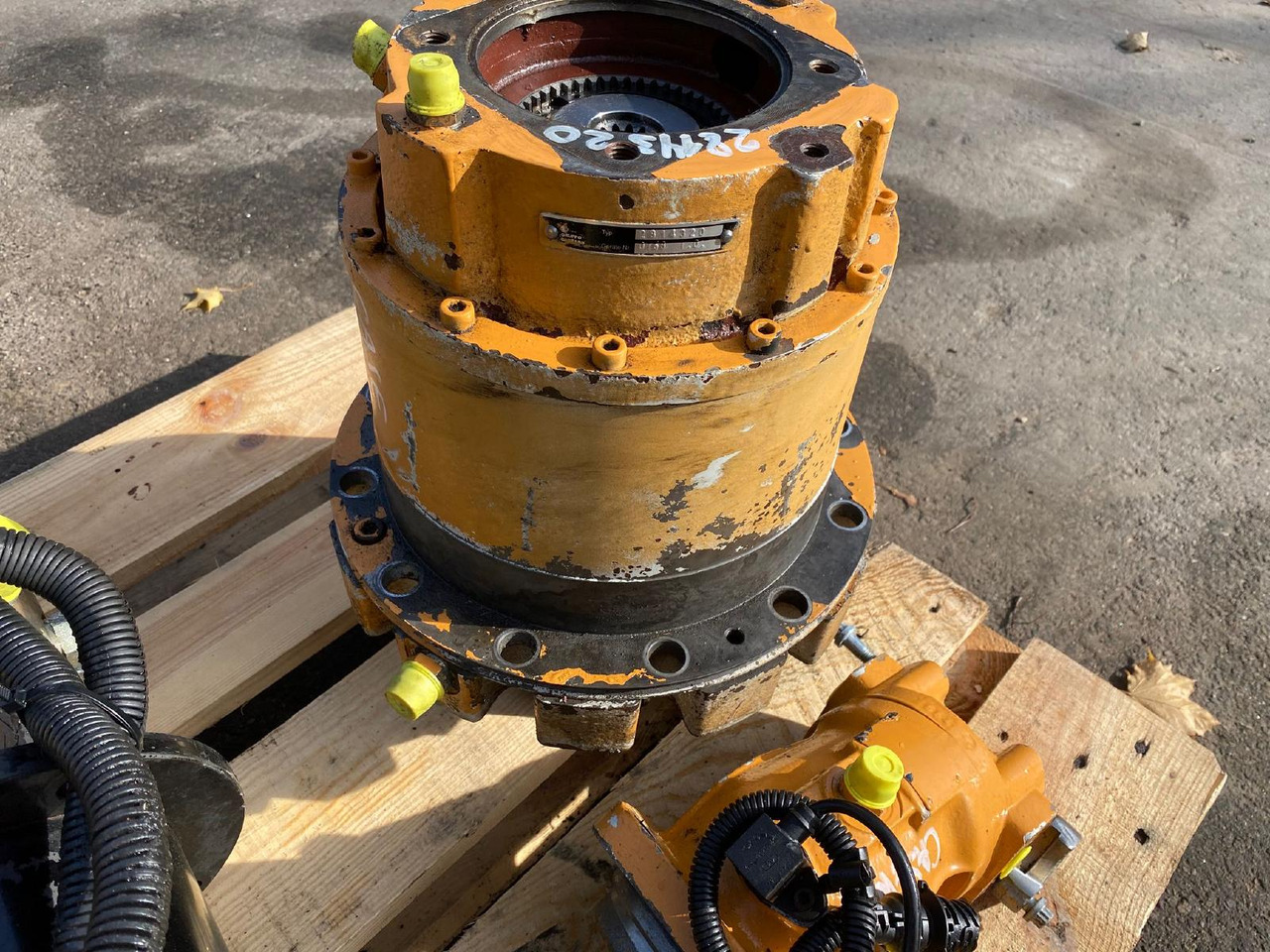 Case WX 165 Carraro - Swing motor for Construction machinery: picture 4 Case WX 165 Carraro - Swing motor for Construction machinery: picture 4