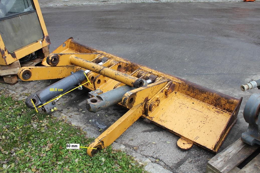 Furukawa W 625 - Blade for Excavator: picture 5 Furukawa W 625 - Blade for Excavator: picture 5