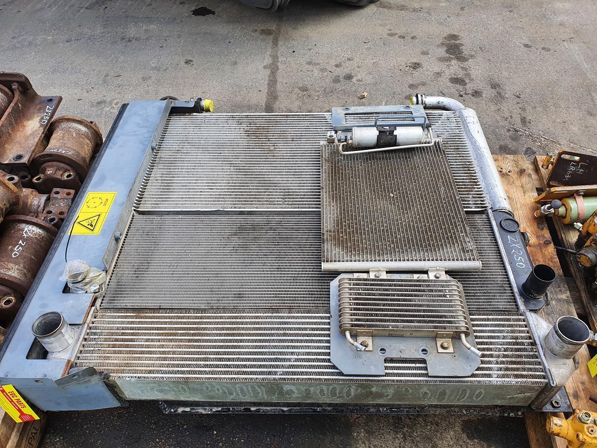 Hitachi ZX 250 LC N 3 - Cooling system for Construction machinery: picture 5 Hitachi ZX 250 LC N 3 - Cooling system for Construction machinery: picture 5