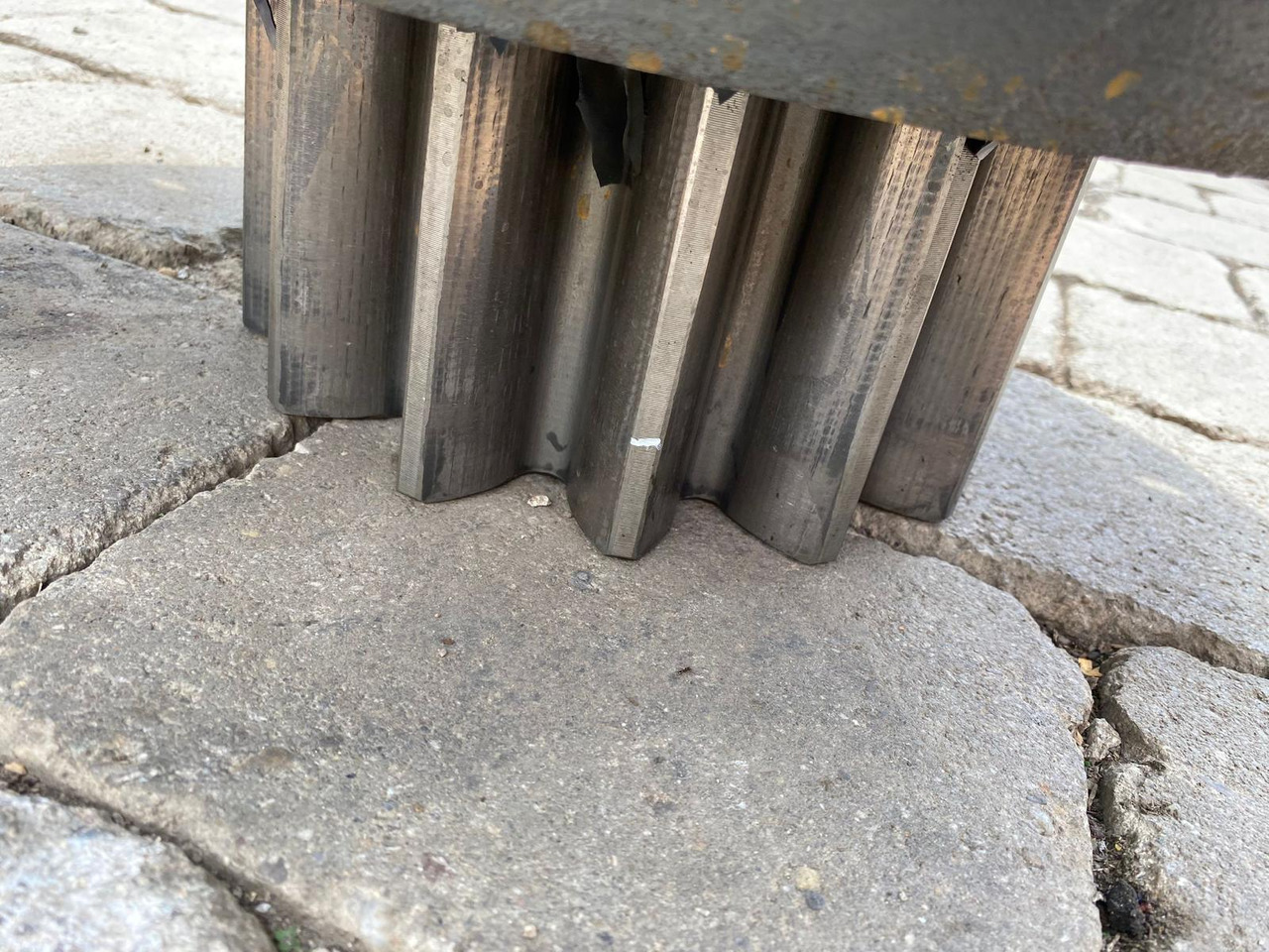 Holland E 305 - Swing motor for Construction machinery: picture 5 Holland E 305 - Swing motor for Construction machinery: picture 5